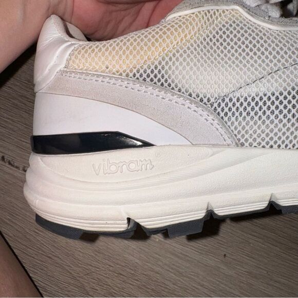 Women's John Elliott Vibram Collaboration White Edition One Runner Shoes - Picture 9 of 13